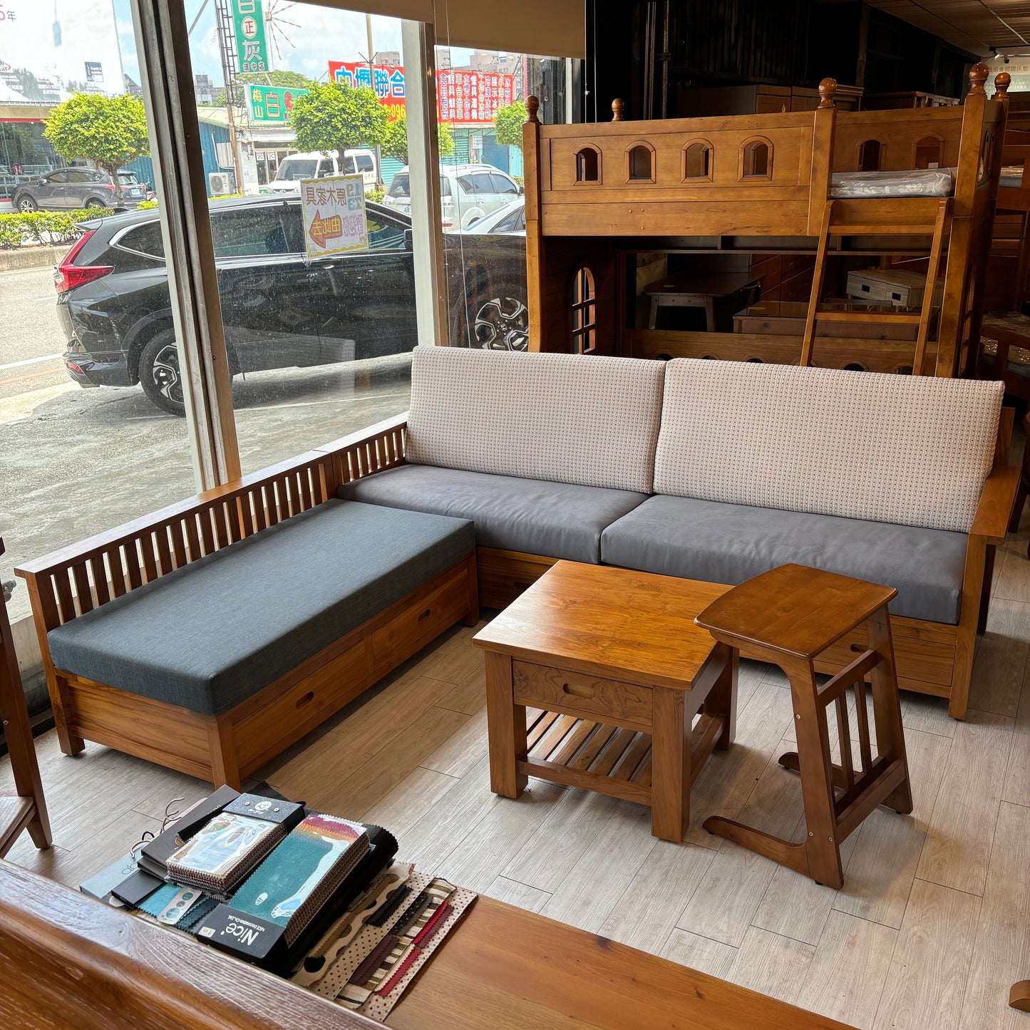 木製沙發